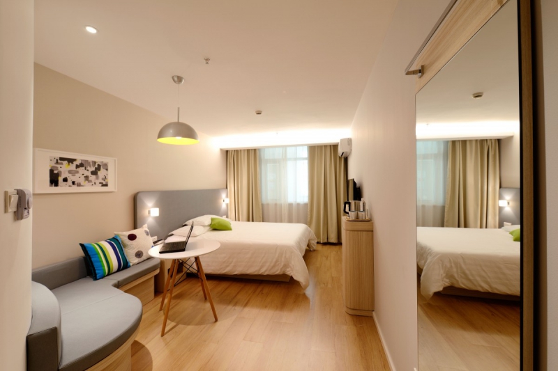 chambre-hote-SPERACEDES-min_hotel_guest_room_new-634601